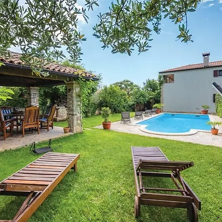 Vabriga Villa